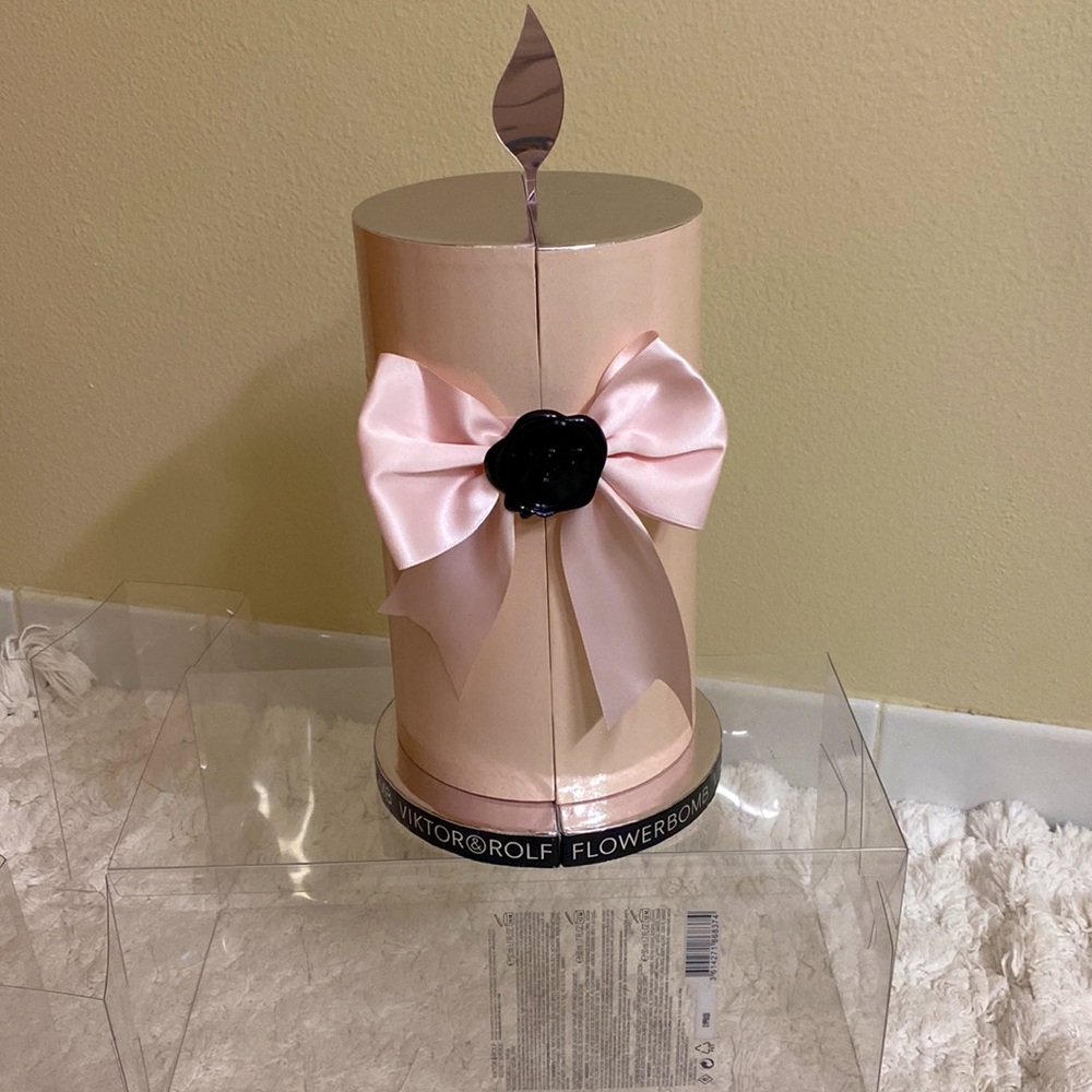 Viktor & Rolf Flowerbomb Box Only
